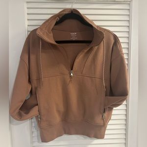 Old Navy dynamic fleece 1/2 zip sweater. Size large. Colour is a pinky brown.